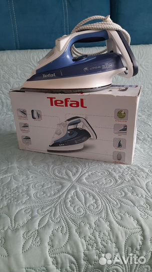 Утюг с парогенератором Tefal