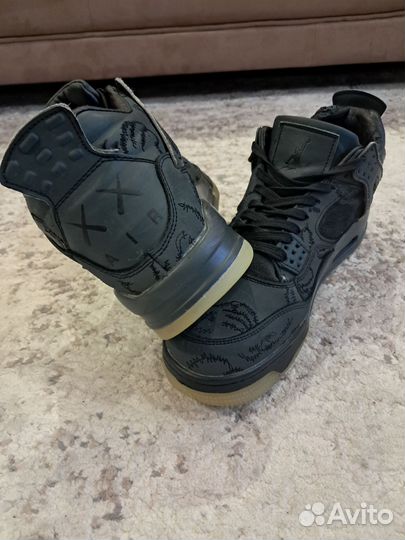 Кроссовки Кроссовки Nike Air Jordan 4 Retro kaws