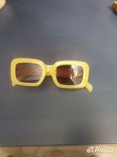 Солнцезащитные очки hm