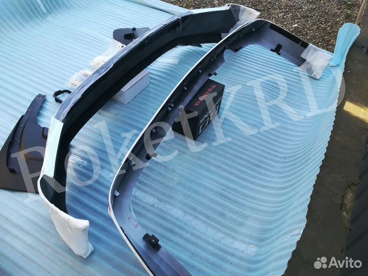 Обвес Toyota Land Cruiser 200 Executive Lounge