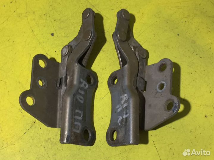 Петля петли капота Kia Rio Киа Рио 1