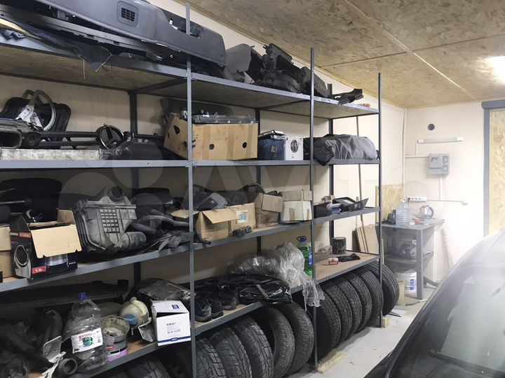 Гараж, > 30 м²