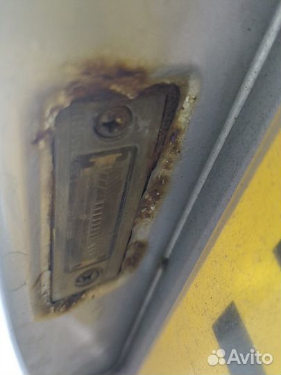 Крышка багажника Volkswagen Touran, 2008