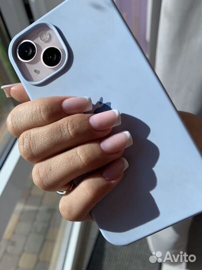 Сертифицированный мастер маникюра в салоне