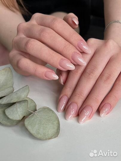 Маникюр с покрытием гель-лаком