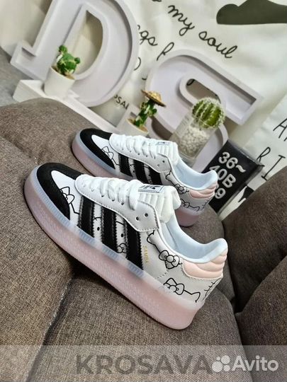 Adidas Samba 2.0 x Hello Kitty