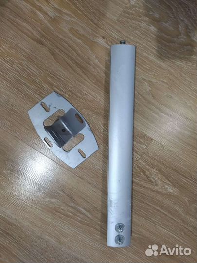 Кронштейн для проектора