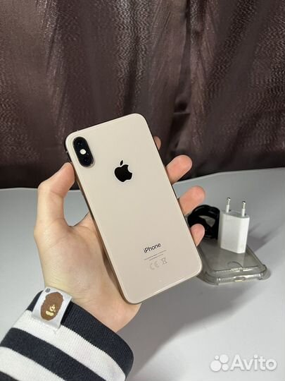 iPhone Xs, 64 ГБ