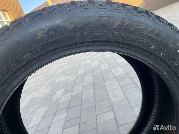 Pirelli Scorpion Ice Zero 2 285/45 R21