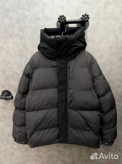 Зимняя куртка moncler