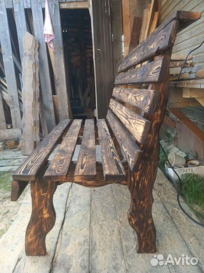 Лавочка уличная