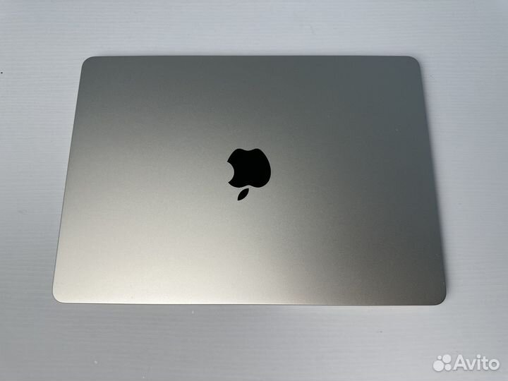 MacBook Air 13 2022 M2 512Gb Starlight, Ростест