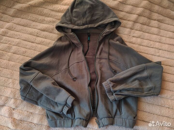 Кофта на молнии