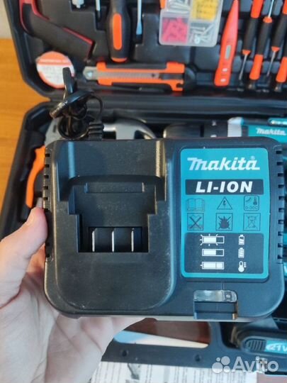 Шуруповерт makita 21v с набором инструментов