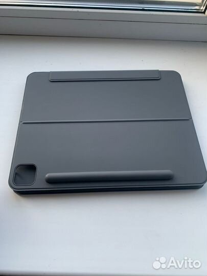 Умный чехол с клавиатурой