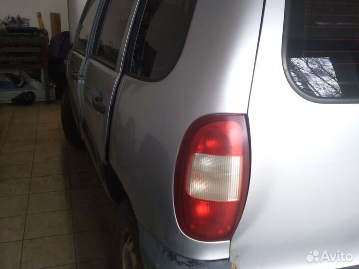 Шевроле нива. 2123.задние фонари. 2008Г
