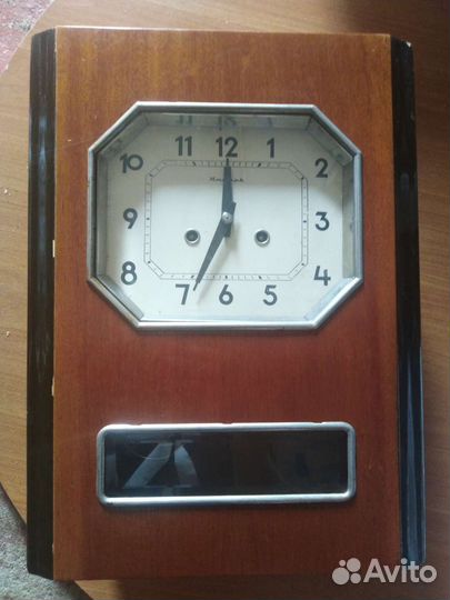 Часы старинные механические с боем СССР Янтарь