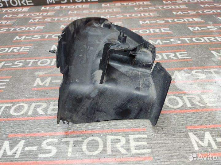 Водосток передний левый Volkswagen Passat B6 BVY