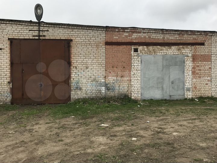 Гараж, > 30 м²