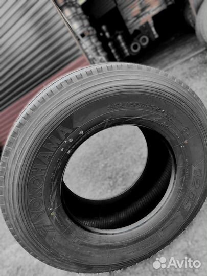 Yokohama 126S 385/65-48-9482 315/70