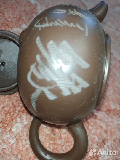 Миниатюрный чайник из исинской глины