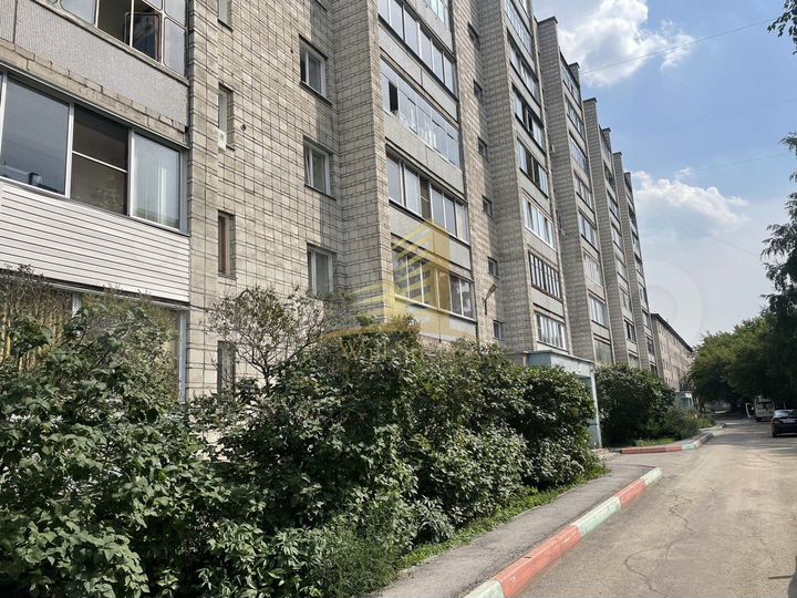 2-к. квартира, 49 м², 1/9 эт.