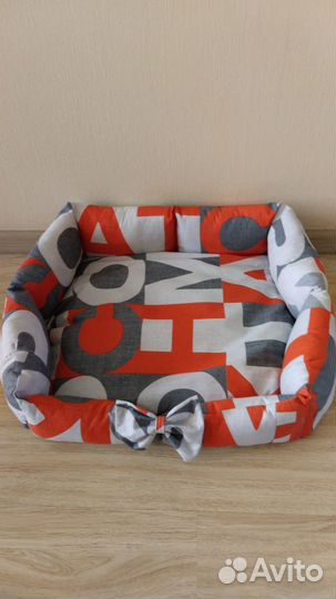 Лежанка для кошек или собачки