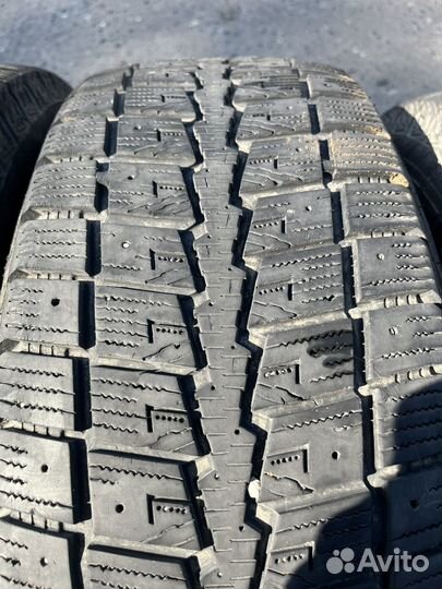 Zeetex Z-Ice 1000 215/65 R16 102