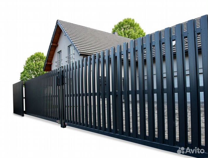 Забор штакетник металлический
