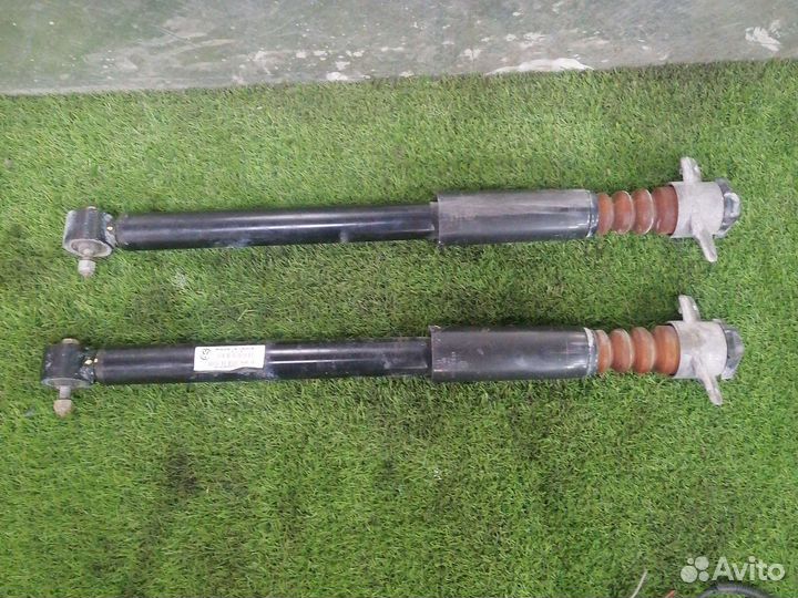 Задний амортизатор volkswagen Polo в сборе