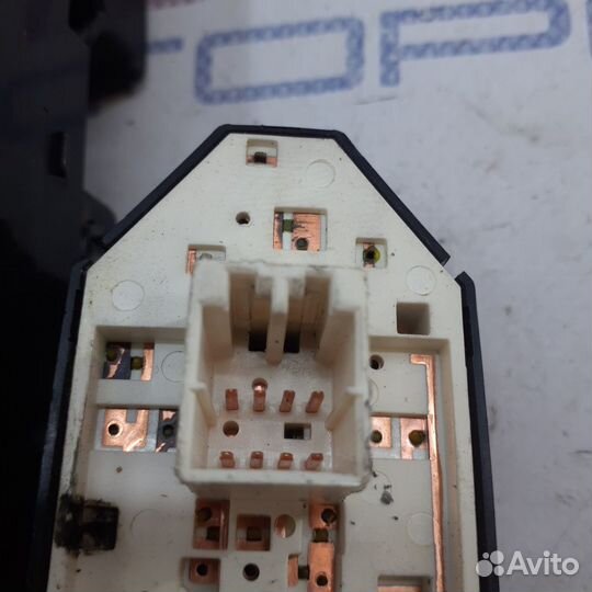 Блок управления стеклоподъемниками со складыванием