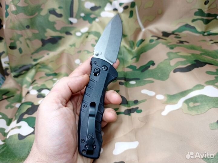 Нож складной Benchmade 