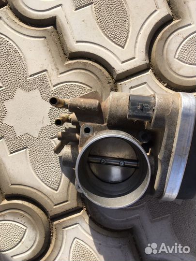 Дроссельная заслонка Шкода Октавия Тур 1.6