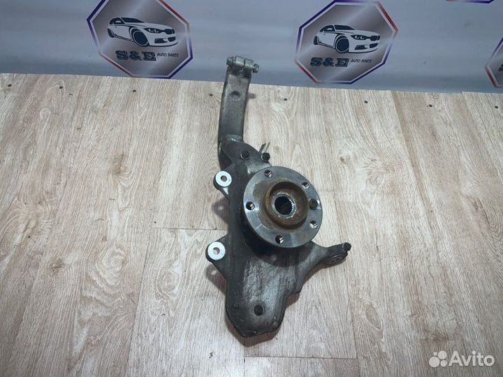 Кулак поворотный передний правый Bmw X5 E70 N52B30