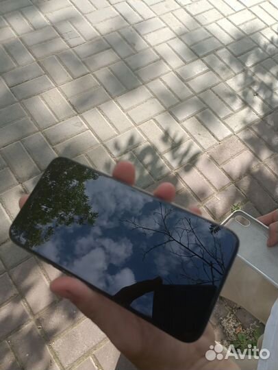 iPhone X, 256 ГБ