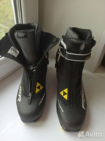 Лыжные ботинки fischer RC5 Skate 45 р