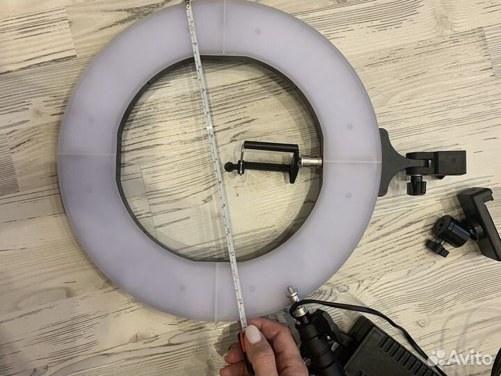 Кольцевая лампа со штативом