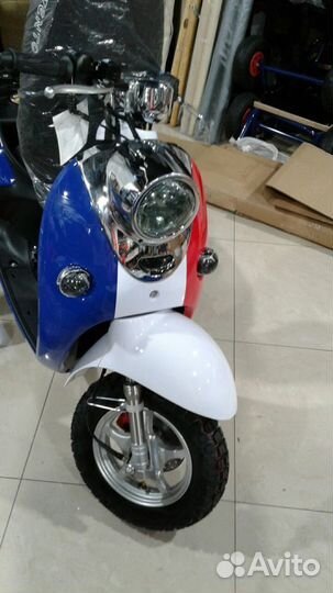 Скутер Vento Retro 49.6CC Франция (по факту 150)