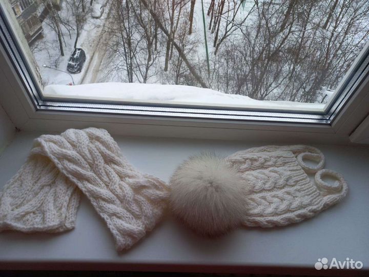 Вязаная шапка с помпоном, снуд, шарф