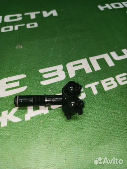 Форсунка омывателя фар Mazda 3 Bk 2004