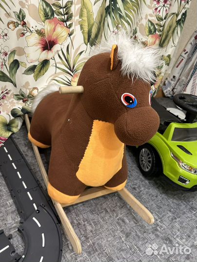 Лошадь игрушка
