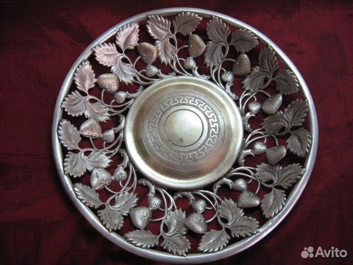 Антикварная ваза фраже земляника