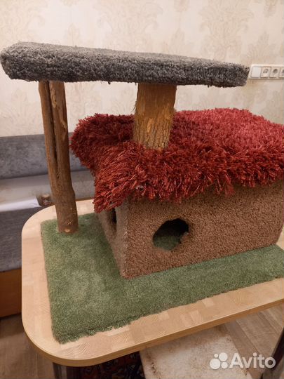 Домик для кошки с когтеточкой бу