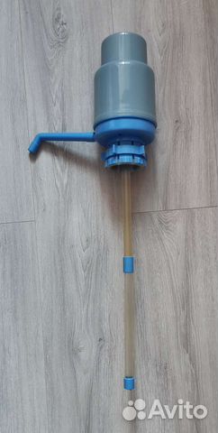 Ручная помпа для воды