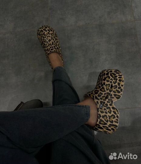 Тапочки crocs