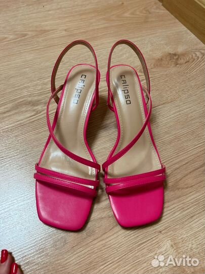 Босоножки calipso