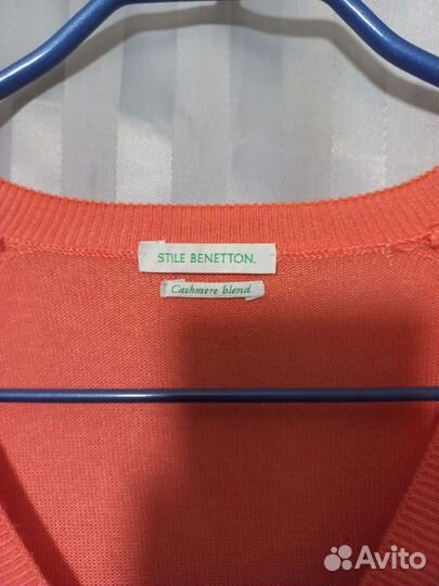 Пуловер женский кашемир Benetton