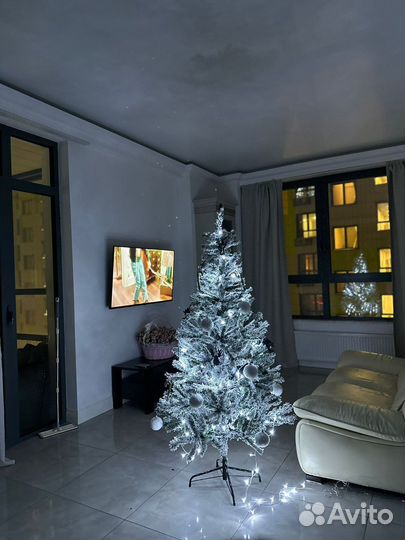 Елка гирлянда игрушки