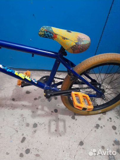 Трюковой велосипед bmx обмен не интересует