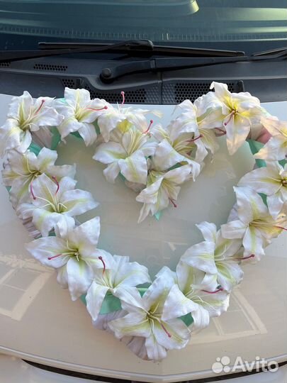 Свадебные украшения на машину